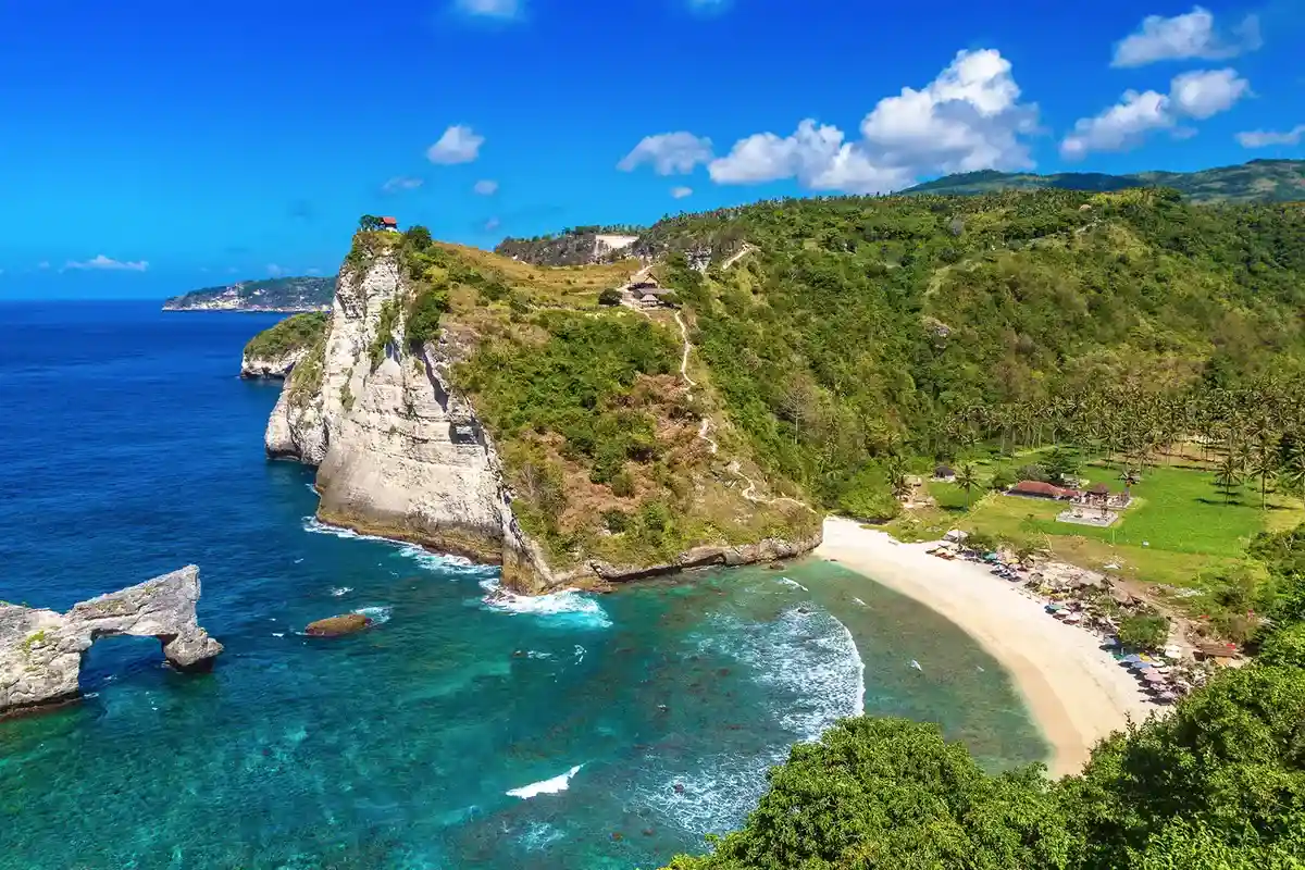 East Nusa Penida One Day Tour: Spectacular View from Diamond Beach