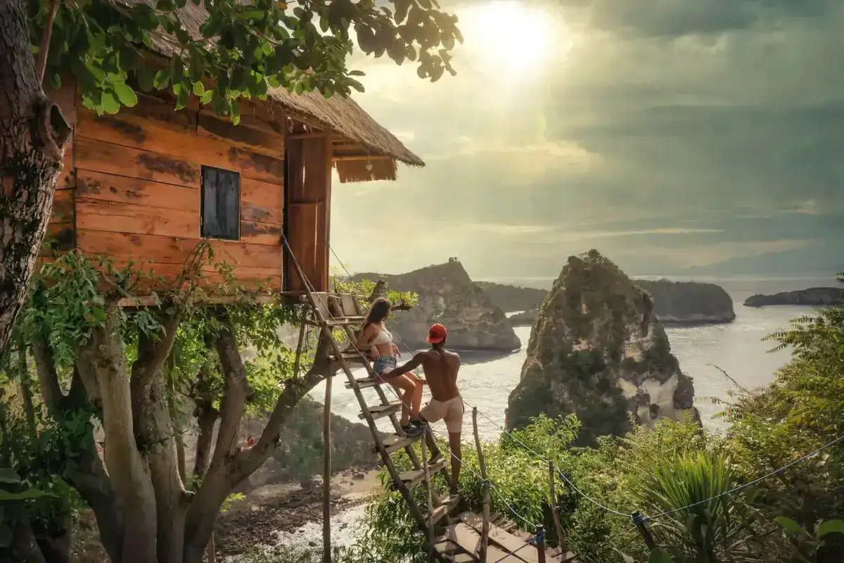 Nusa Penida Most Famous Instagram Spot:Mix Trip West & East